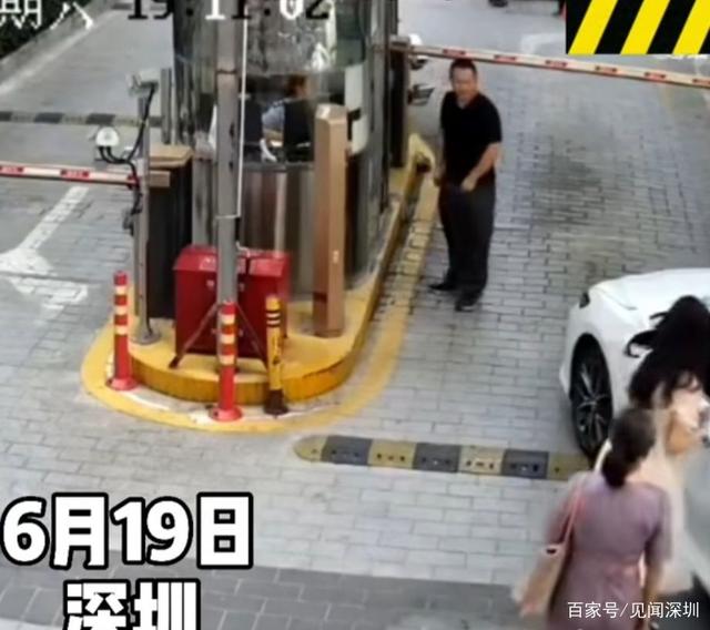 又是油門當剎車，深圳女司機剛啟動就撞翻崗亭，女保安員骨折受傷